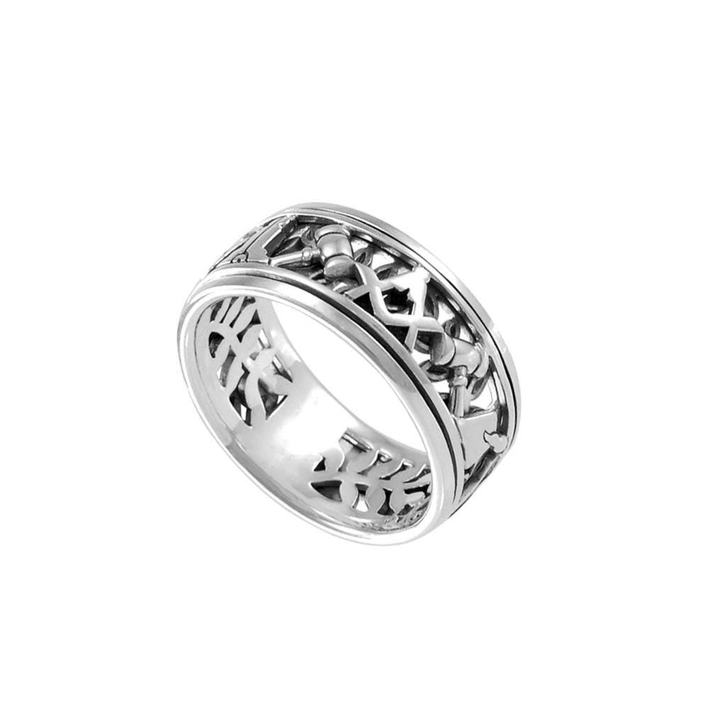 Uncovering the Natural Sense of Masonry in 14K White Gold Spinner Ring WRI1616